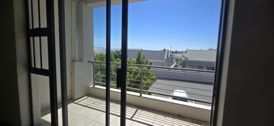 To Let 2 Bedroom Property for Rent in Admirals Park Western Cape